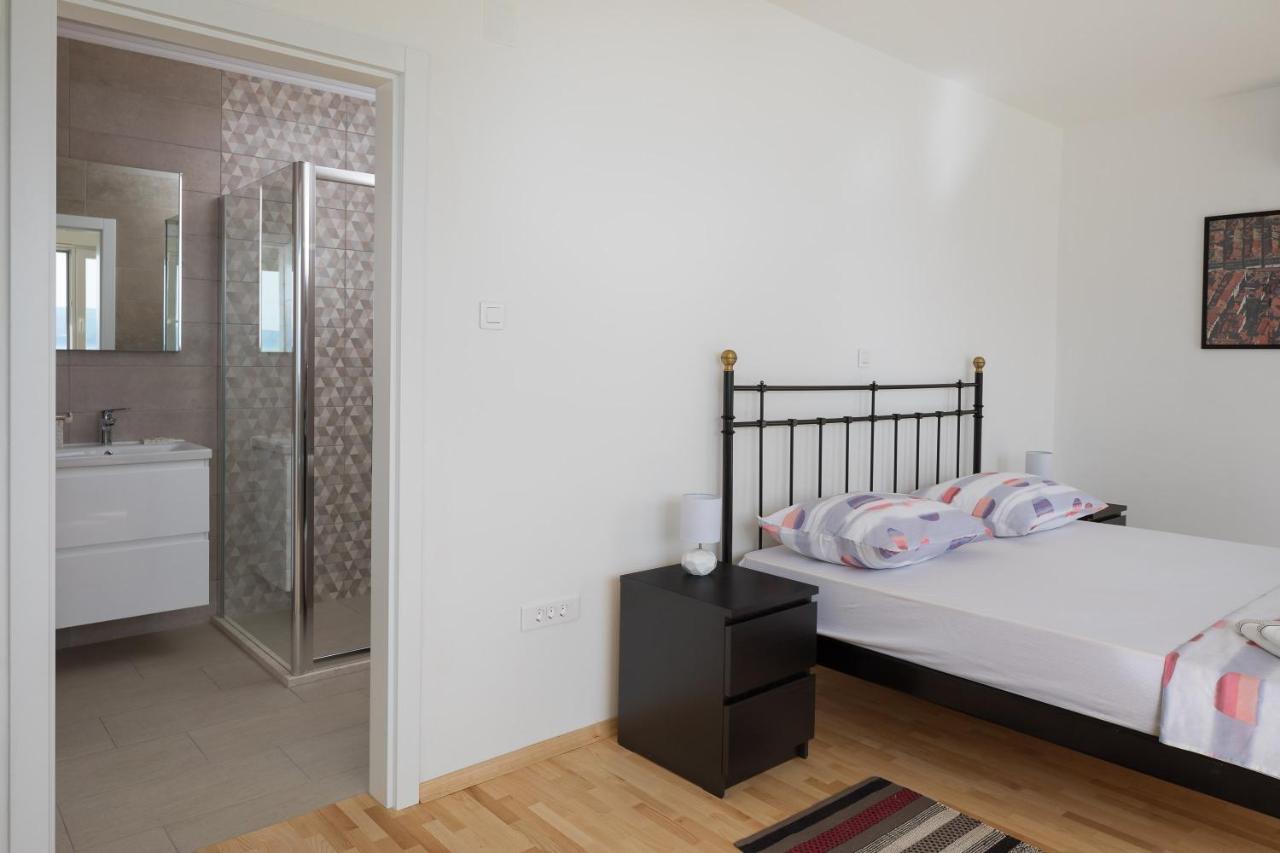 Absolute Beach Villa Omiš Εξωτερικό φωτογραφία